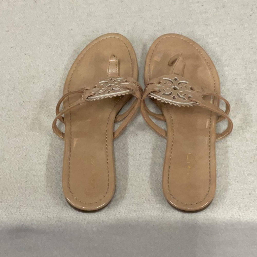 EUC Woman’s Circus Ny sandals